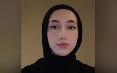 Türbanlı Güzel Kız Harika Göğüsler