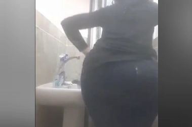 Türbanlı Ev Kızının Videoları