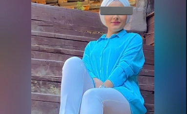 Türbanlı Güzel