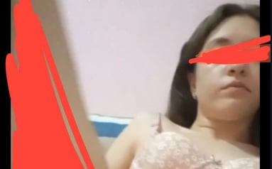 18'lik kız sevgilisi için neler sokuyor
