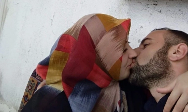 Azgın Türbanlı ve Kocası