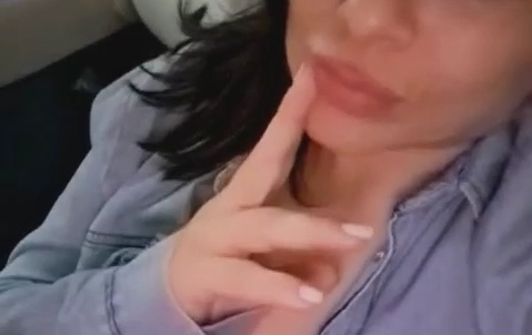 Kocaman Göğüsleri Olan Hatun