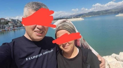 Orta yaşlı çiftin albümü