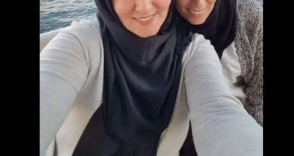Türbanlı Sevenler İçin Dostlar 25 dk