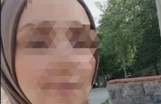 Evli türbanlı hatunun arşivi
