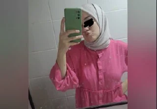 Azgın türbanlı kızın arşivi