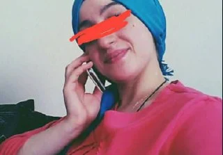 Çarşaflı kızın arşivi
