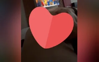 Geçenlerde de eşek gibi anıran bir hatun paylaşmıştık