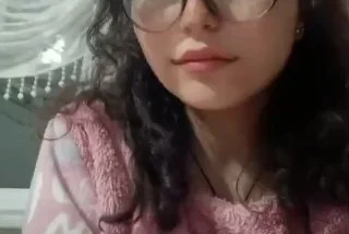 Genç güzel kızdan videolar