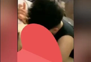 Olgun milf liseli ergenle neler neler yapıyor