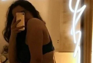 Sivaslı 18 Ayla'nın Müthiş Fiziğine Bayılacaksınız
