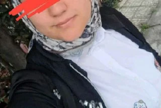 Türbanlı kız Harika