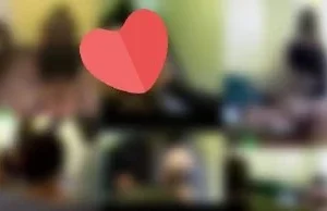 başka oda yok spor yapam lazım ama anneni izlemesene yavrucum sen beni mi izliyorsun?