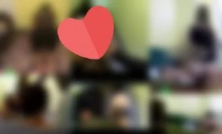 başka oda yok spor yapam lazım ama anneni izlemesene yavrucum sen beni mi izliyorsun?