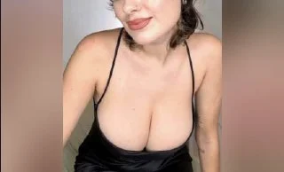 Büyük Memeli Sılanur (Videolu)