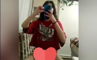 Genç kız neler neler yapıyor bol video