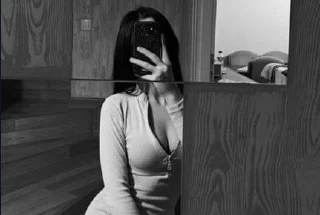 İsmi Aysel, İstanbulda üniversite okuyor 24 yaşındaymış, bol videolu içeriktir